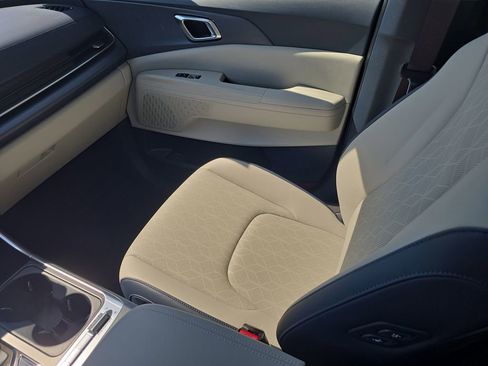 New 2026 Kia Carnival SX image 16