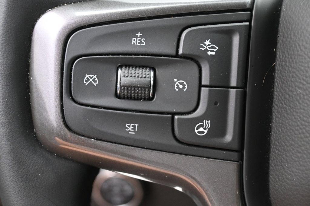 Used 2024 Chevrolet Silverado 1500 High Country w/ High Country Premium Package AWD/4WD image 17