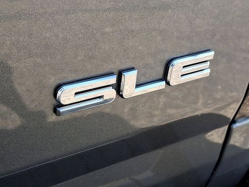 Used 2020 GMC Canyon SLE w/ Driver Alert Package RWD image 23