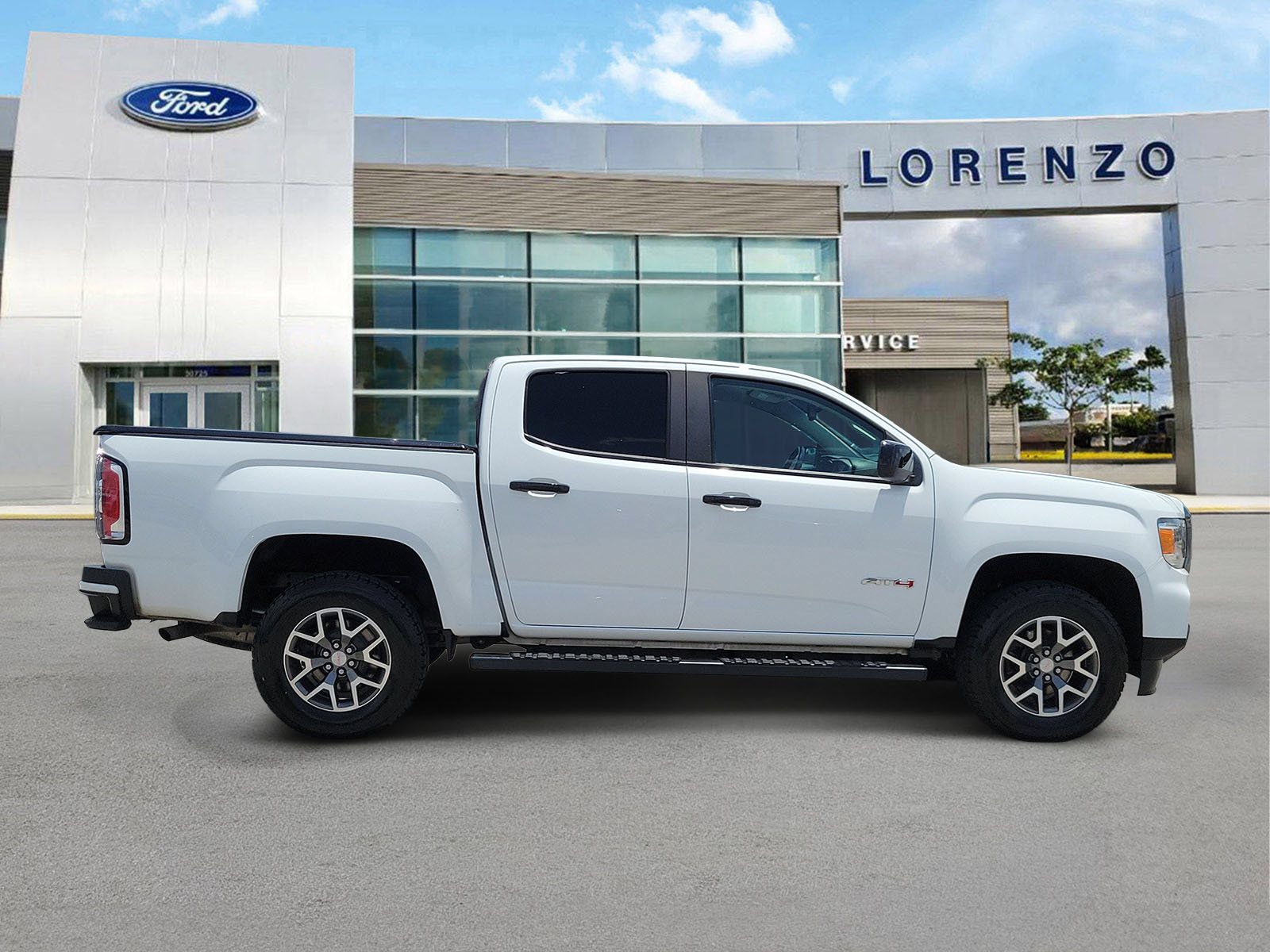 Used 2021 GMC Canyon AT4 w/ Trailering Package AWD/4WD image 4