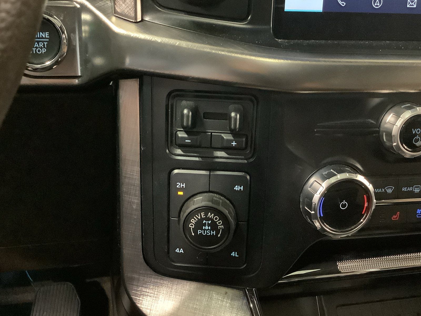 Used 2023 Ford F150 King Ranch w/ Equipment Group 601A High AWD/4WD image 17