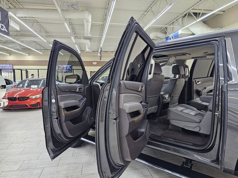 Used 2019 GMC Yukon XL Denali w/ Open Road Package image 16