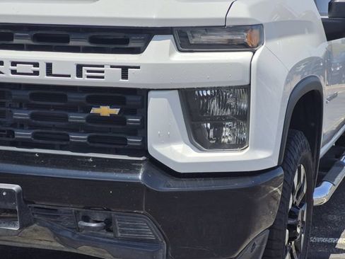 Used 2020 Chevrolet Silverado 2500 Custom w/ Custom Value Package AWD/4WD image 5