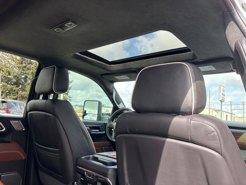 Used 2025 GMC Sierra 2500 Denali Ultimate image 42