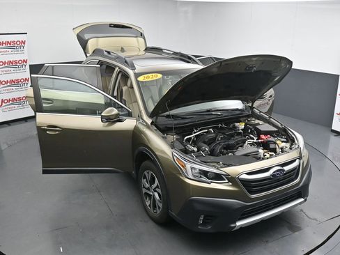 Used 2020 Subaru Outback Limited AWD/4WD image 40