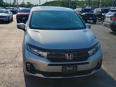 Used 2025 Honda Odyssey EX-L image 2
