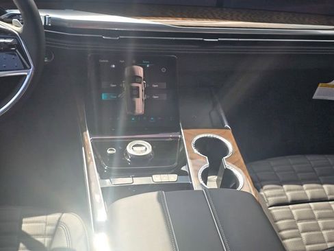 New 2026 Cadillac Escalade Platinum Sport AWD/4WD image 19