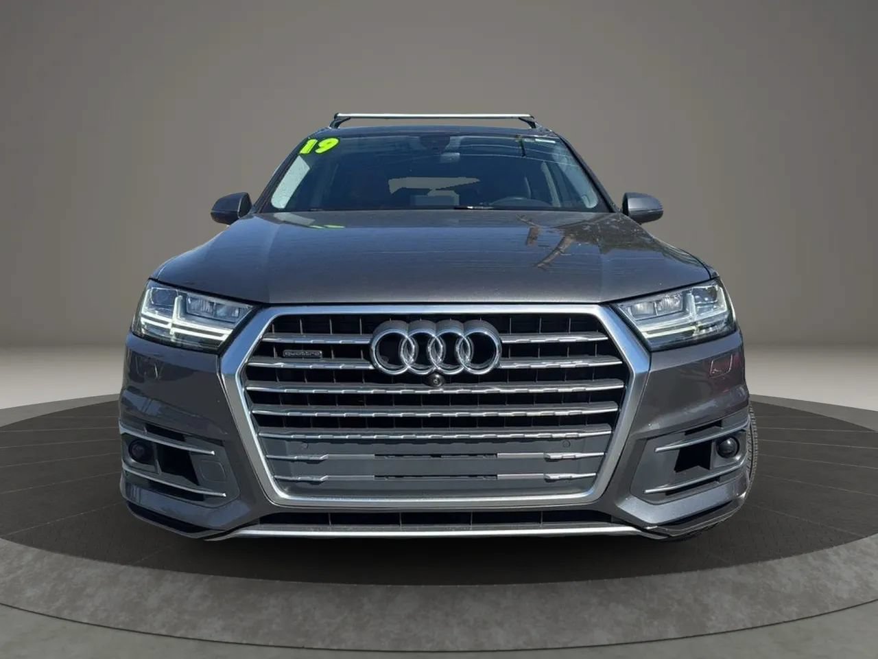 Used 2019 Audi Q7 3.0T Premium Plus w/ Premium Plus Package AWD/4WD image 2