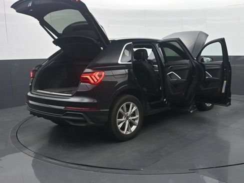 Used 2025 Audi Q3 2.0T Premium AWD/4WD image 40