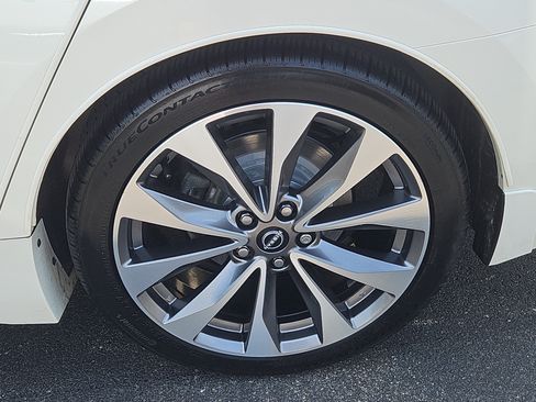 Used 2023 Nissan Maxima Platinum w/ Sport Mat Group FWD image 28