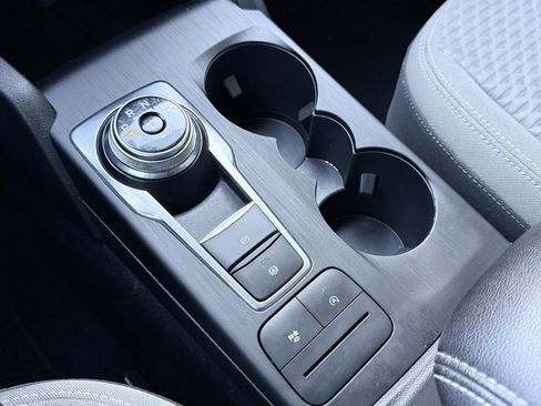 Used 2021 Ford Escape SE image 18