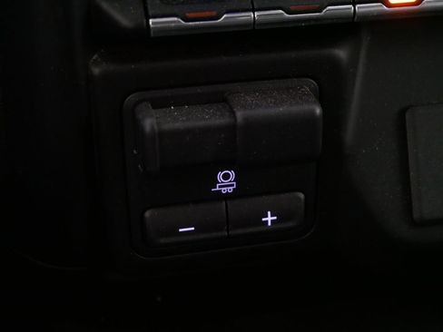 Used 2021 GMC Sierra 3500 AT4 w/ AT4 Premium Plus Package image 29