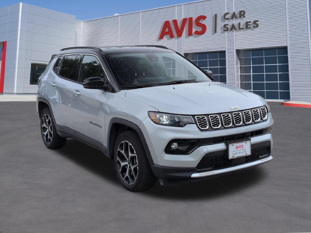Used 2025 Jeep Compass Limited AWD/4WD image 3