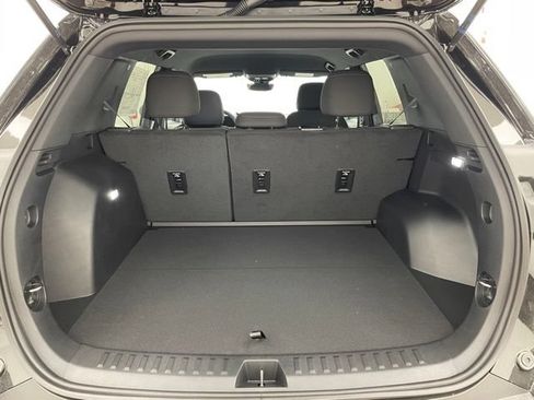 New 2026 Chevrolet Equinox LT w/ Safety and Technology Package AWD/4WD image 11