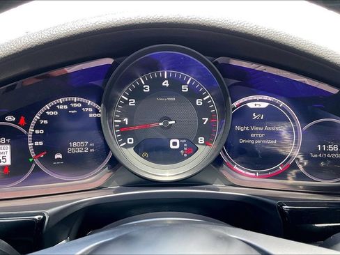 Used 2021 Porsche Panamera 4S image 12