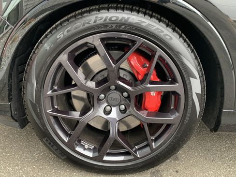 New 2026 Audi SQ7 Prestige image 15