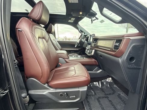 Used 2023 Ford Expedition Max Limited image 28