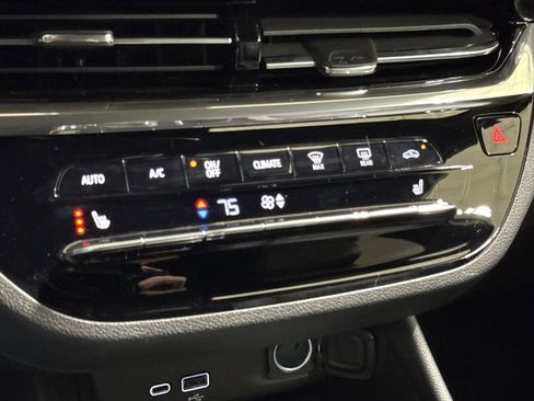 New 2026 Buick Envista Sport Touring FWD image 16