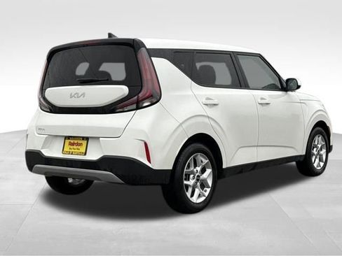 Used 2023 Kia Soul LX w/ Option Group 015 image 7