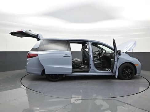 Used 2025 Honda Odyssey Sport-L image 28