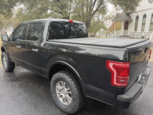 Used 2017 Ford F150 Lariat image 3