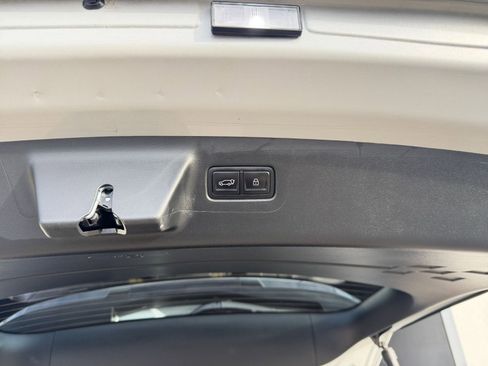 Used 2025 Hyundai Santa Fe SEL image 23