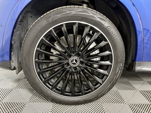 Used 2025 Mercedes-Benz GLC 300 GLC 300 image 9