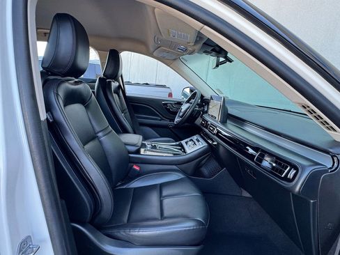 Used 2023 Lincoln Aviator AWD w/ Elements Package image 29