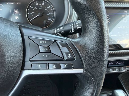 Used 2021 Nissan Kicks SV FWD image 19