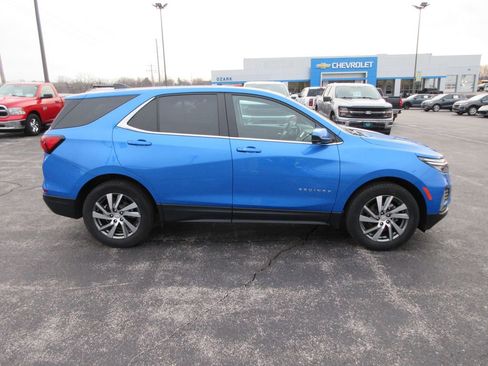 Used 2024 Chevrolet Equinox LT w/ LPO, Floor Liner Package image 6