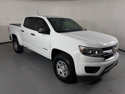 Used 2020 Chevrolet Colorado W/T w/ WT Convenience Package RWD image 2