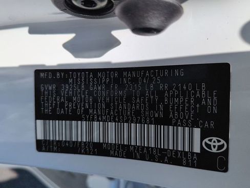 Certified 2025 Toyota Corolla LE FWD image 14