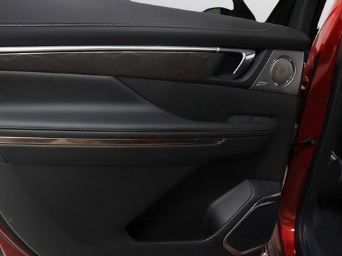 Used 2025 Buick Enclave Avenir w/ Super Cruise Package image 25