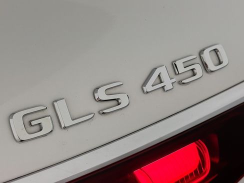 Certified 2024 Mercedes-Benz GLS 450 4MATIC image 11