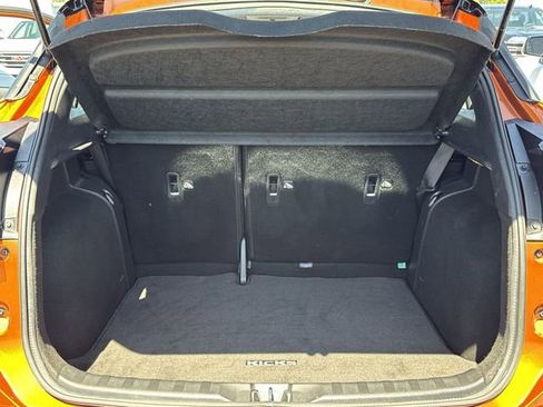 Used 2023 Nissan Kicks SR w/ SR Premium Package FWD image 10