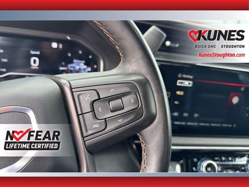 Used 2025 GMC Sierra 2500 AT4 image 28