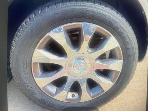 Used 2016 Buick Enclave Leather FWD image 4