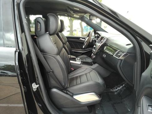 Used 2015 Mercedes-Benz GL 63 AMG 4MATIC image 20