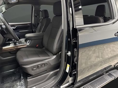 Used 2025 GMC Sierra 1500 Elevation image 4