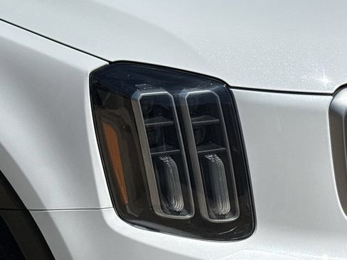 Used 2025 Kia Telluride S AWD/4WD image 4