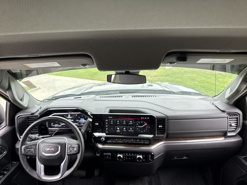 Used 2024 GMC Sierra 1500 Elevation AWD/4WD image 18