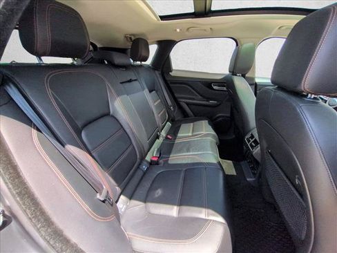 Used 2018 Jaguar F-PACE Prestige AWD/4WD image 19