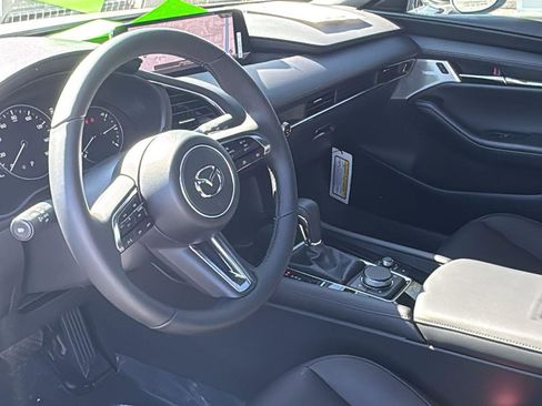 New 2026 MAZDA MAZDA3 Hatchback w/Premium Plus Pkg image 19