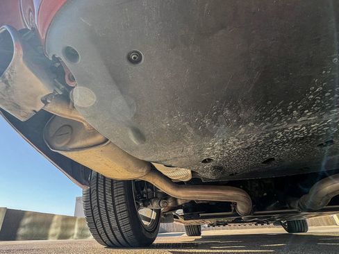 Used 2012 Jaguar XJ image 94