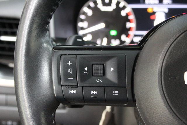 Used 2021 Nissan Rogue SV AWD/4WD image 15