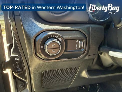 Used 2023 Jeep Gladiator Sport AWD/4WD image 27