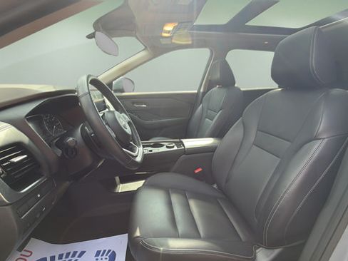 Used 2023 Nissan Rogue SL AWD/4WD image 4