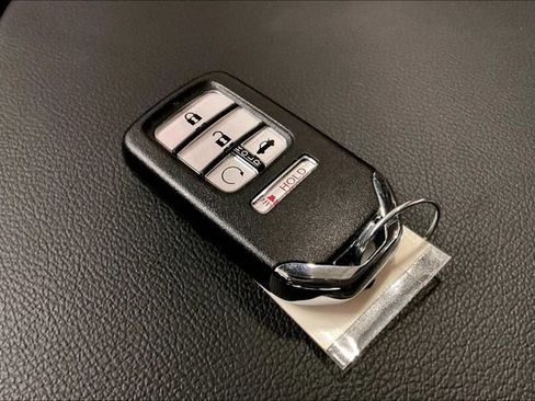 Used 2021 Honda Accord Touring image 12