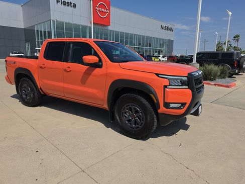 New 2026 Nissan Frontier Pro-X w/ Pro-X Convenience Package RWD image 9