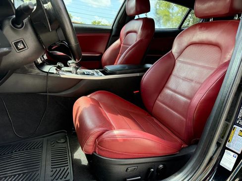 Used 2019 Kia Stinger GT2 image 25